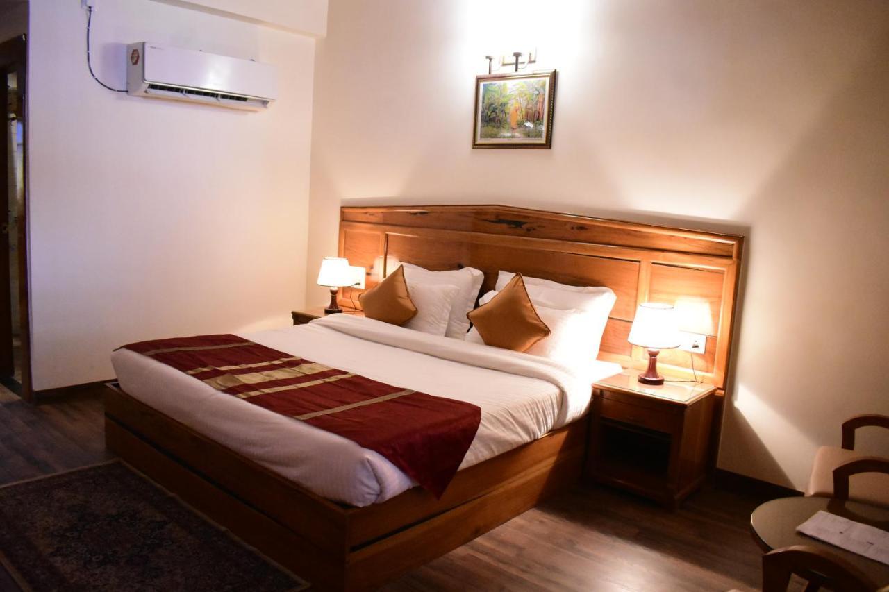 Aaroham The Watergate Hotel Bhīm Tāl المظهر الخارجي الصورة