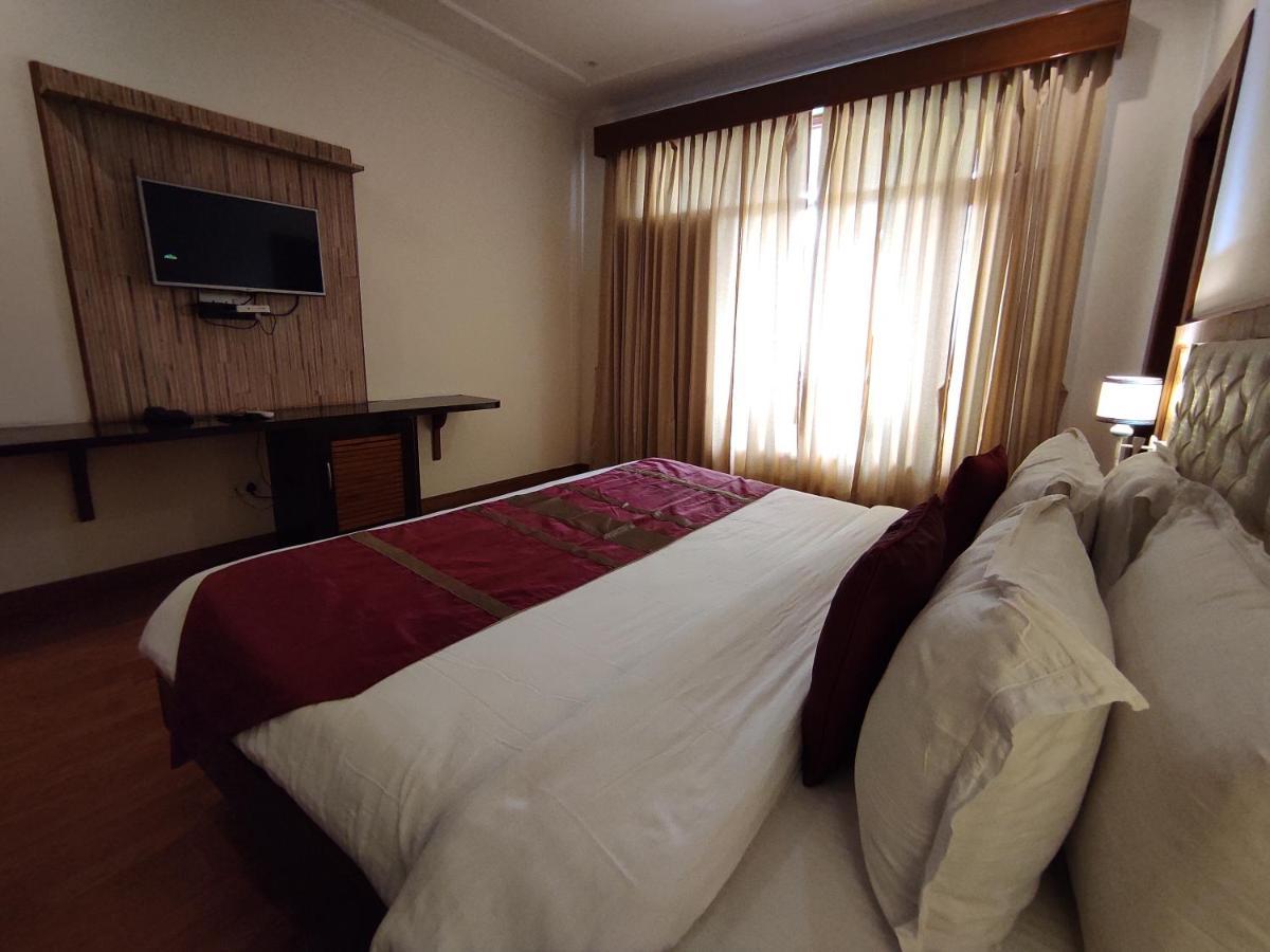 Aaroham The Watergate Hotel Bhīm Tāl المظهر الخارجي الصورة