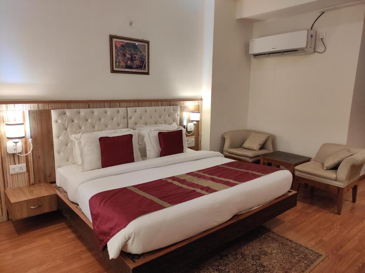 Aaroham The Watergate Hotel Bhīm Tāl المظهر الخارجي الصورة