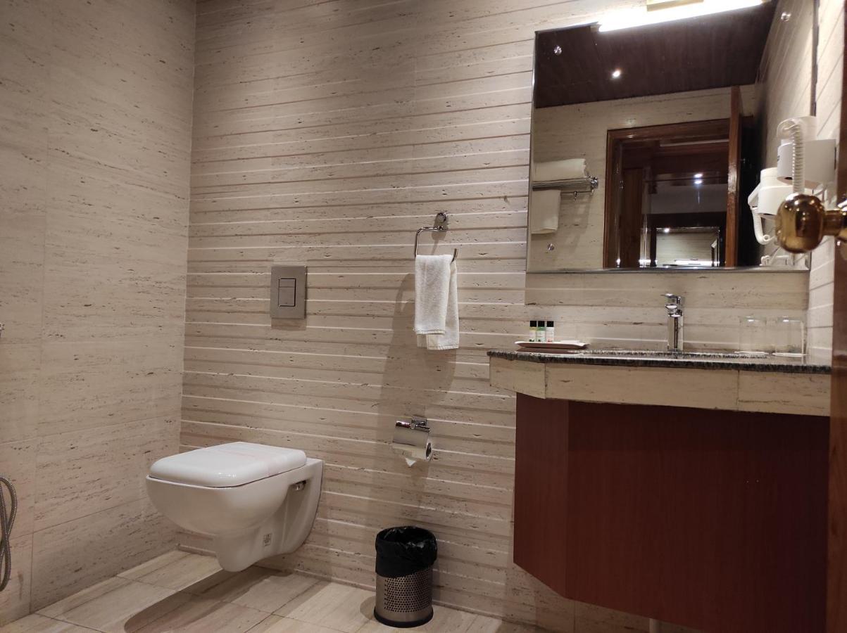 Aaroham The Watergate Hotel Bhīm Tāl المظهر الخارجي الصورة