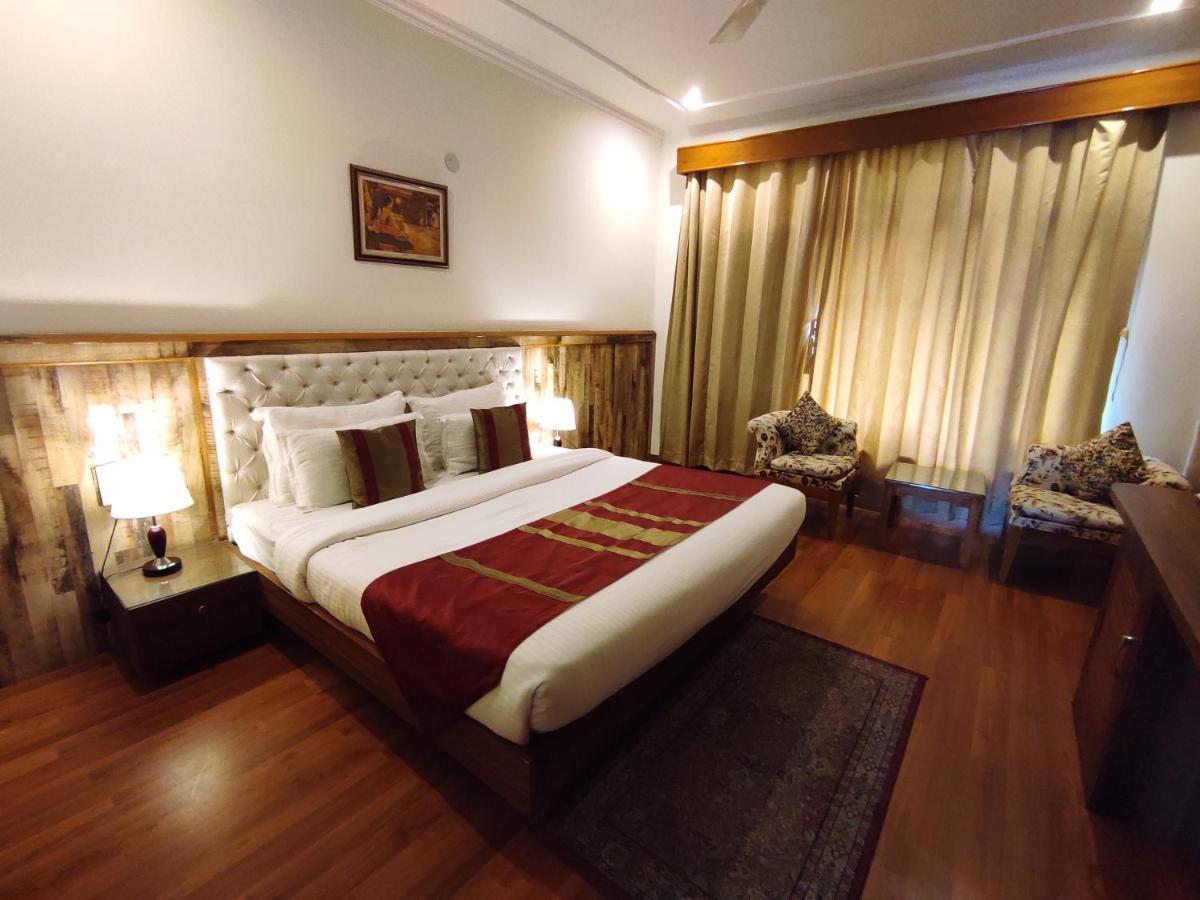 Aaroham The Watergate Hotel Bhīm Tāl المظهر الخارجي الصورة
